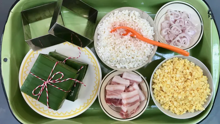 Whether it’s called Chūn Jié in China, Tết in Vietnam, or Seollal in Korea, there are commonalities to the Lunar New Year celebrations.